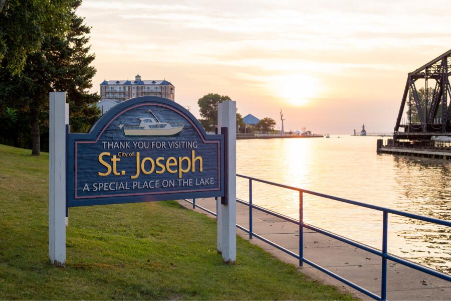 August 2020 - Meet Me Locally